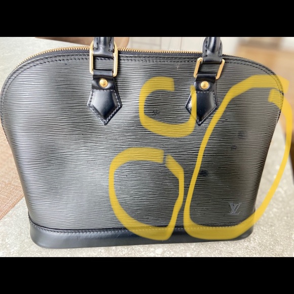 Vintage Louis Vuitton Alma Black Epi Handbag - Picture 11 of 14